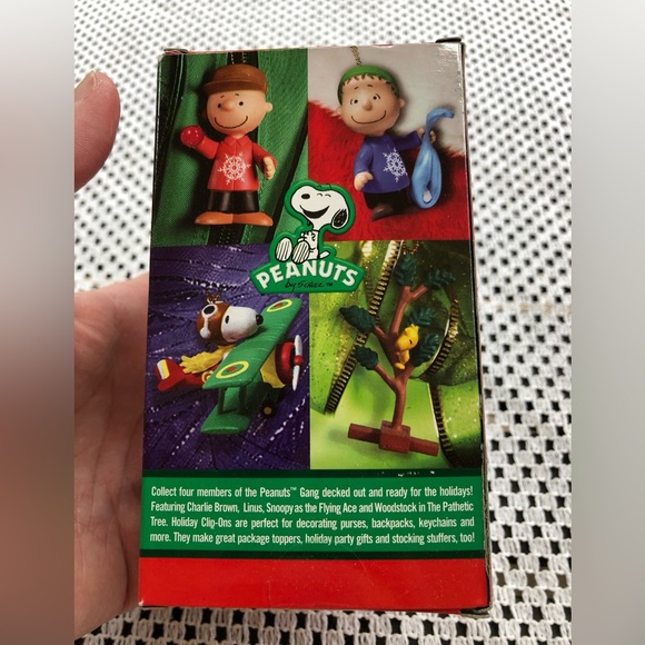 Peanuts Woodstock Mini Figure Holiday Clip-on - Picture 8 of 8